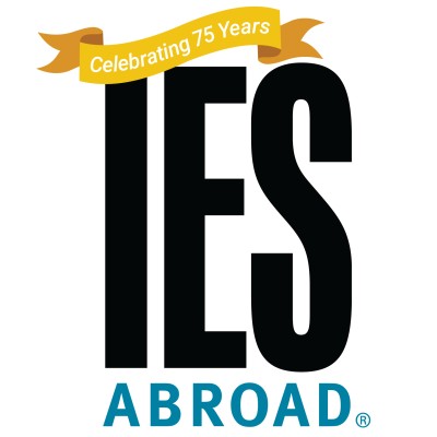 Customized Programs Associate