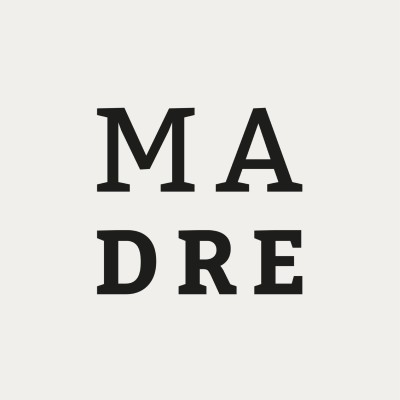 Designer and Artisan of leather bags