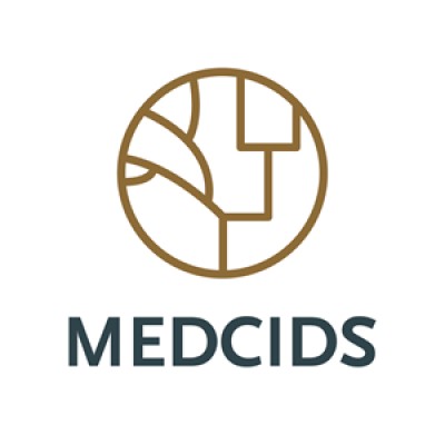 Collaborating Assistant and Researcher