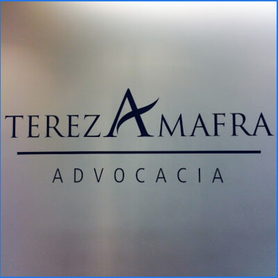 Advogada especialista em família e sucessões